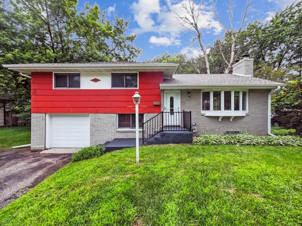 6207 Lee Ave N, Brooklyn Center, MN 55429