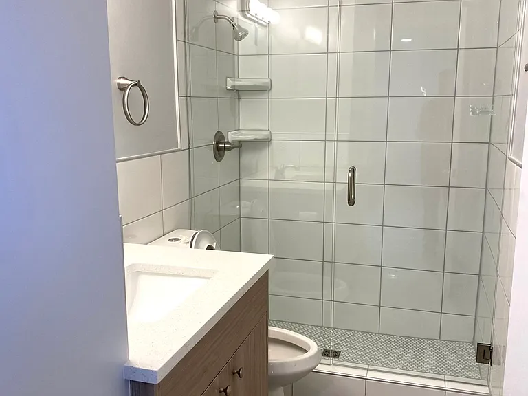 937 Country Club Dr SE #F — Photo 18