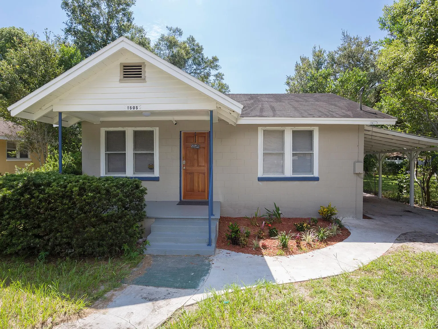 1505 E New Orleans Ave — Photo 1
