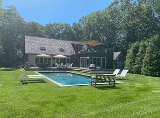 25 Robins Way, East Hampton, NY 11937