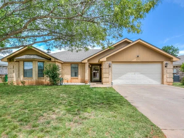 3634 Oak Creek Dr, San Angelo, TX 76904