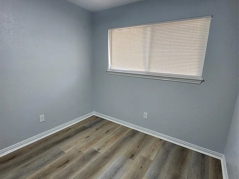 5003 Maurita Dr — Photo 12