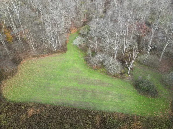 211 N Branch Rd, Ford City, PA 16226