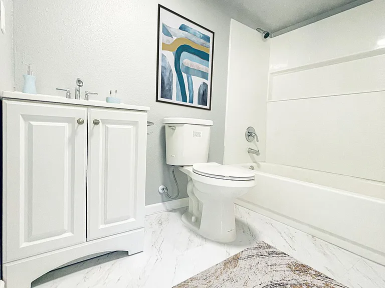 3418 SE 6th St #3416 — Photo 6
