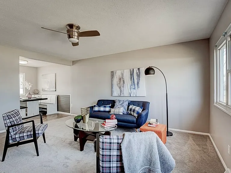 367 Ellen Ave — Photo 3