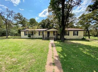 8470 McCarver Ln, Bryan, TX 77808