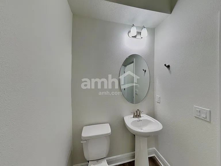 1388 Sky Lakes Dr — Photo 12