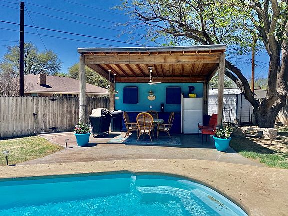 5th image of 3519 Oakridge Dr