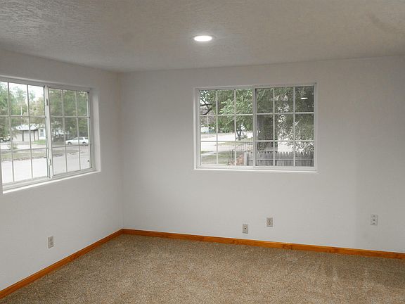 3rd image of 316 E 9th Street
