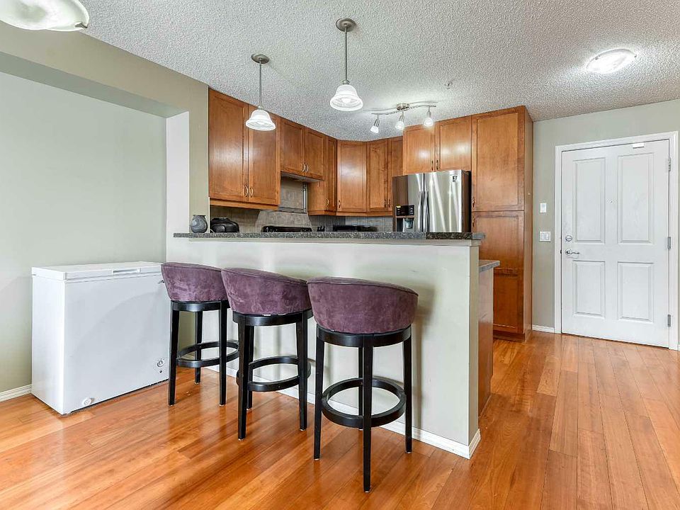 1st image of 107 Marina Dr #107