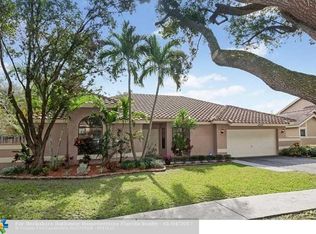 10330 NW 18th Dr, Plantation, FL 33322