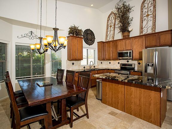 5th image of 15861 W Mescal St