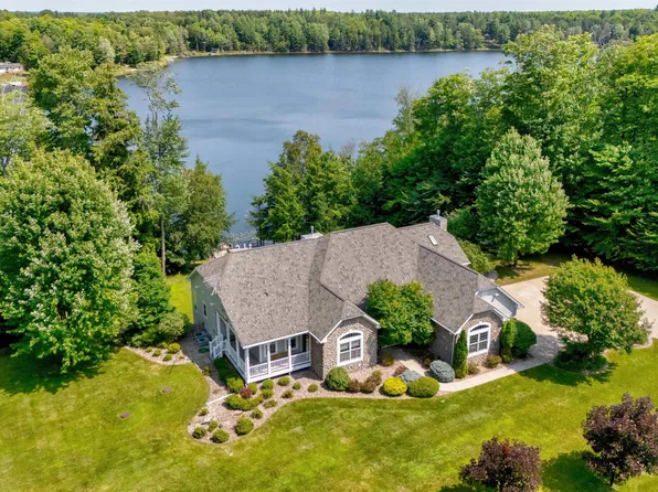 7760 Dodge Lake Rd, Manistique, MI 49854