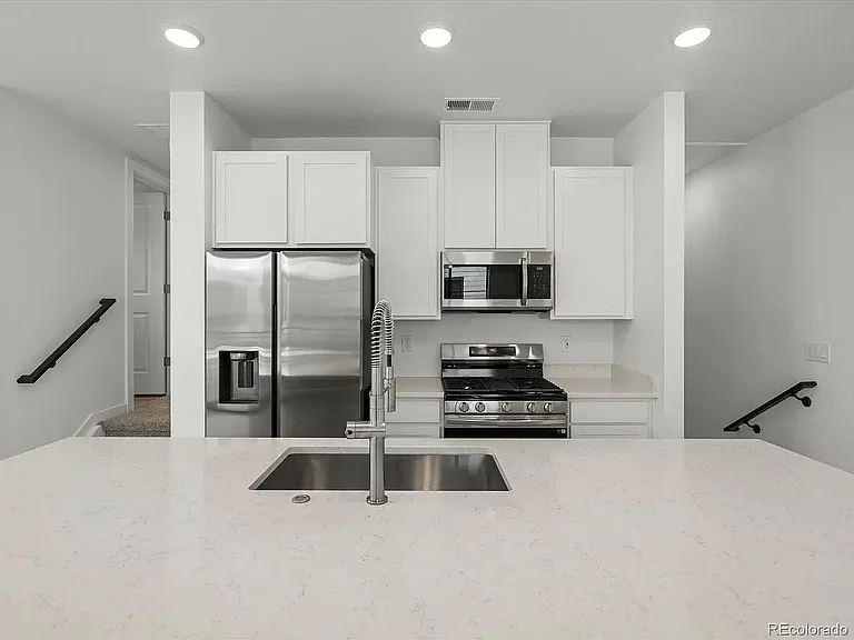 2046 S Holly St #1 — Photo 5