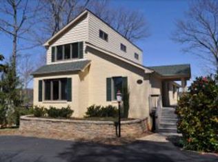 220 Valley Mill Rd, Huddleston, VA 24104