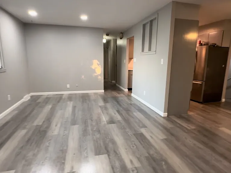 2725 W Radan Ct — Photo 2