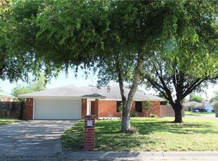 2423 Mimosa St, Mission, TX 78574