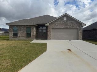 2437 Carol Sue Ave, Gretna, LA 70056