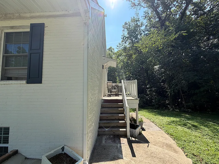 578 Harrop Ln #4 — Photo 2
