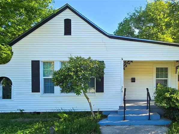 218 5th Ave NW, Ardmore, OK 73401