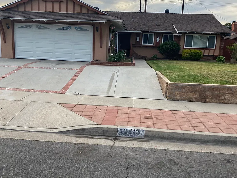 12413 Tigrina Ave — Photo 1