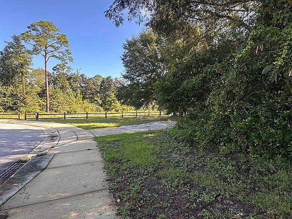 4th image of 1290 Mills Ave