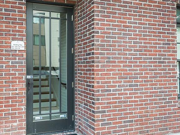 3rd image of 1300 Dekalb Ave NE #221