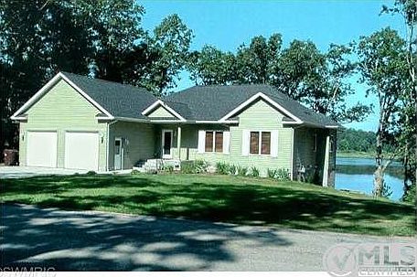 1st image of 7099 Oak Shore Dr