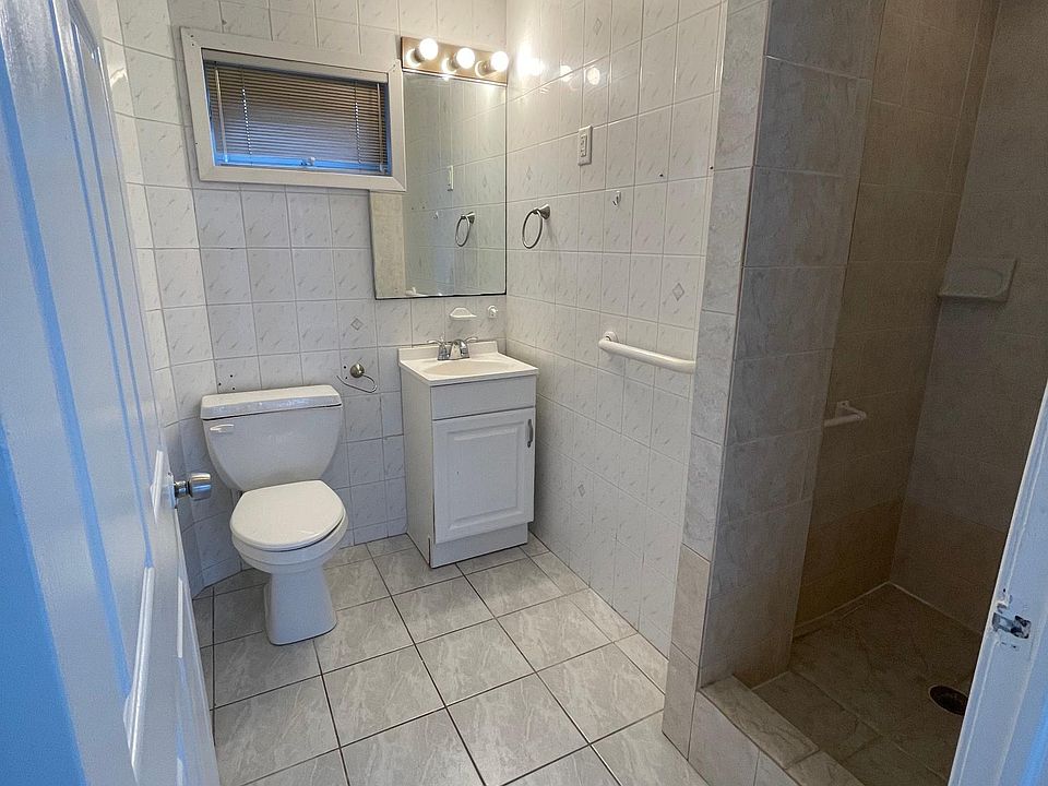 2nd image of 2682 Bellmore Ave #2