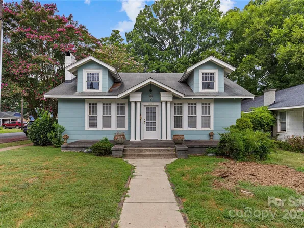 801 Hawthorne Ln, Charlotte, NC 28204