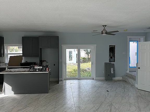 3rd image of 606 15th St N