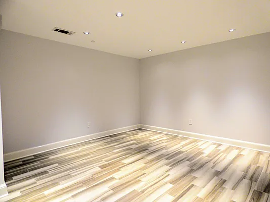 Rented by Compass | media 23