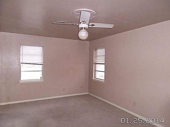 5th image of 215 Sheffield Dr