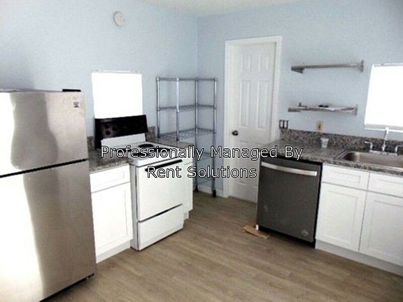 2nd image of 3911 1/2 4th Ave N