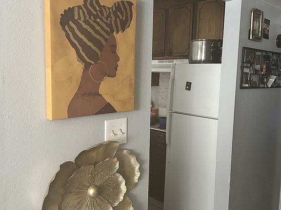 5th image of 2325 E Shaw Ave #103