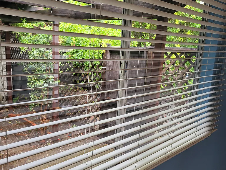 Crescent Dr — Photo 13