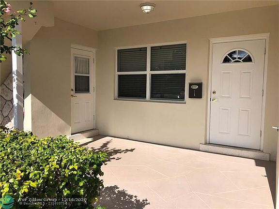 3rd image of 1221 SE 3rd St APT 1
