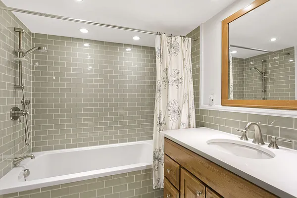 Sold by Compass | media 31