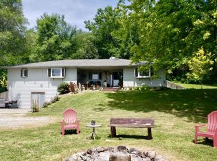 1953 F15 Blvd, Marengo, IA 52301