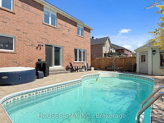 4th image of 32 Willoughby Way
