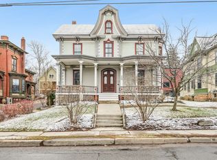 204 S Union St APT 2, Burlington, VT 05401