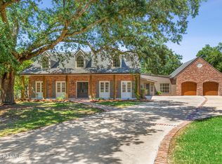 132 Wills Dr, Lafayette, LA 70506