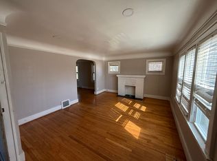 Very Nice Upper Flat Move In Ready., Detroit, MI 48219