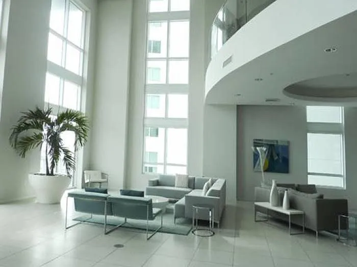1900 N Bayshore Dr #2120 — Photo 14