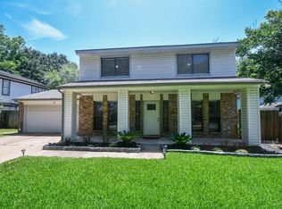 3010 Sam Houston Dr, Sugar Land, TX 77479