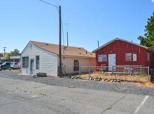 112 N 1st Ave, Mesa, WA 99343