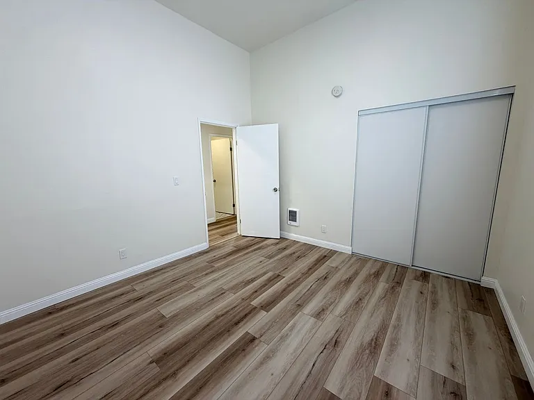 1115 7th Ave #4 — Photo 34