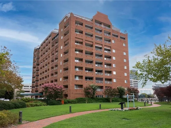 215 Brooke Ave APT 501, Norfolk, VA 23510