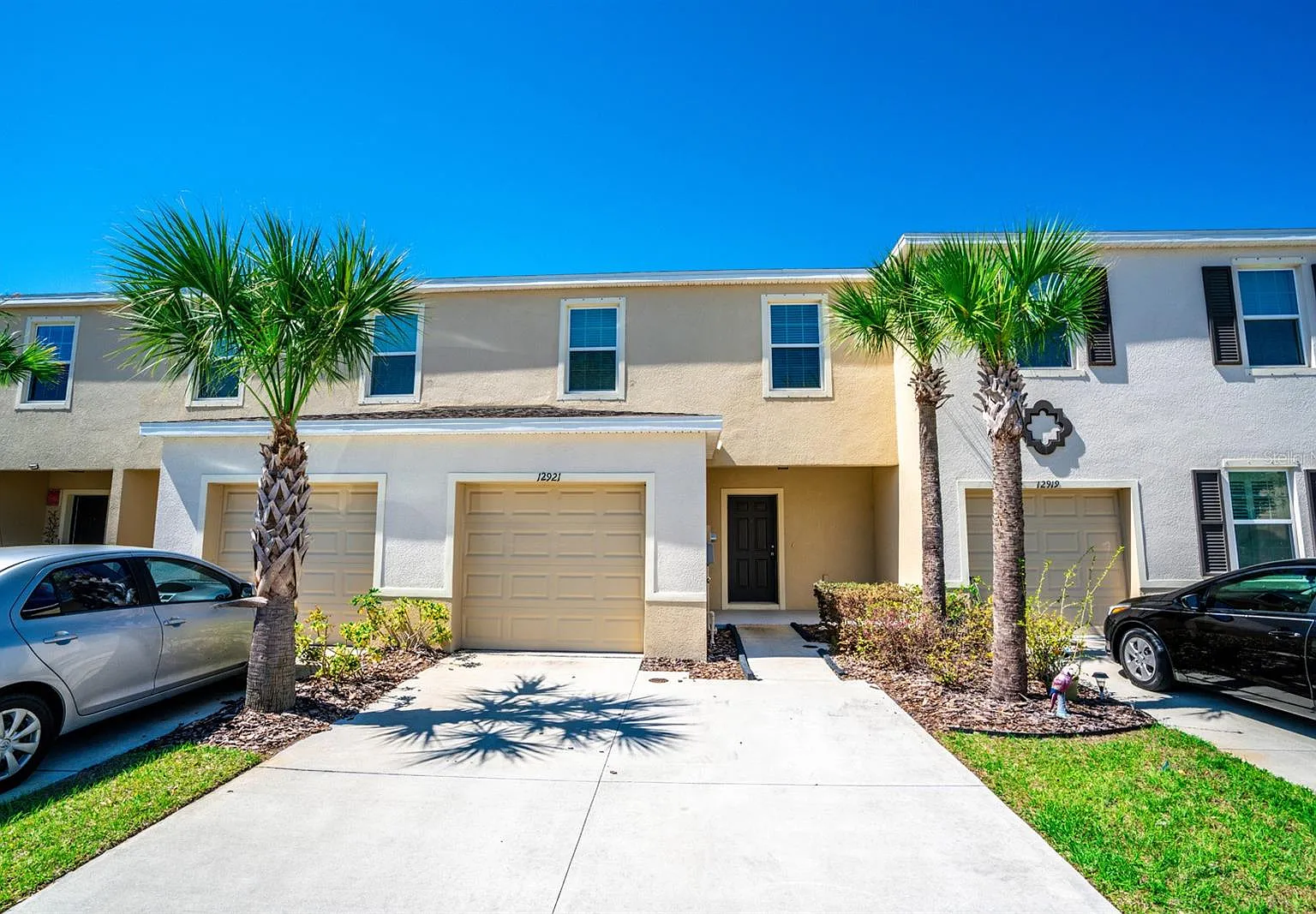 3 bed, 2.5 bath, 1478 sqft, $2,050 — Photo 1