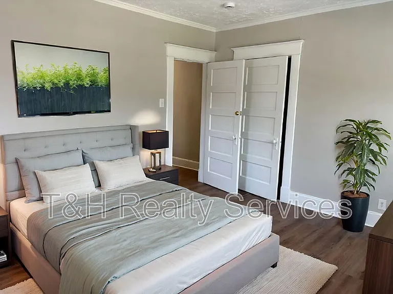 3130 N Park Ave — Photo 14
